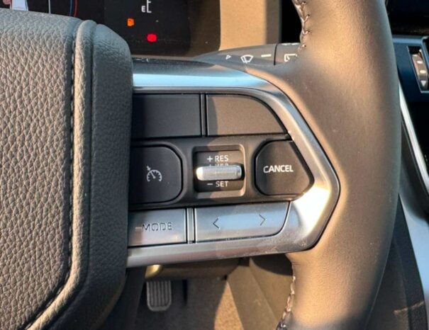 TOYOTA LANDCRUISER Image 6