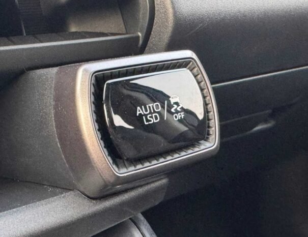 TOYOTA RAV4 Image 8