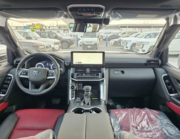 TOYOTA LANDCRUISER Image 3