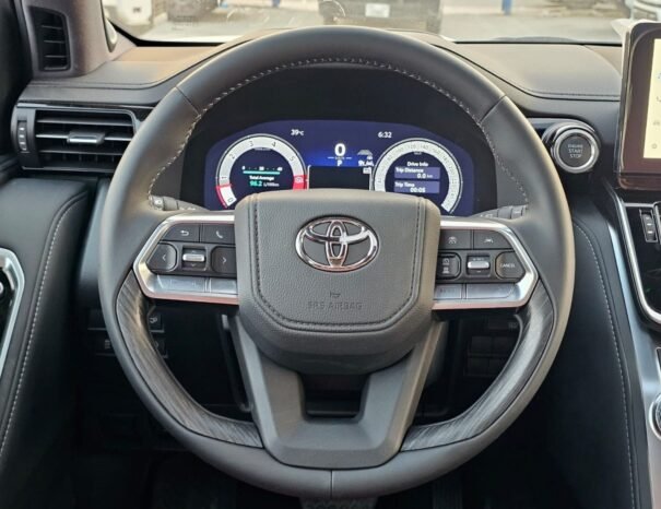 TOYOTA LANDCRUISER Image 5