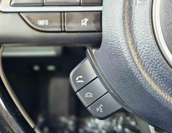 SUZUKI SWIFT Image 9