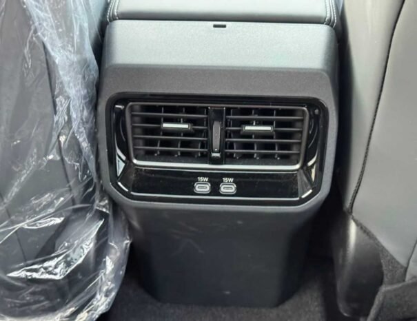 TOYOTA RAV4 Image 11