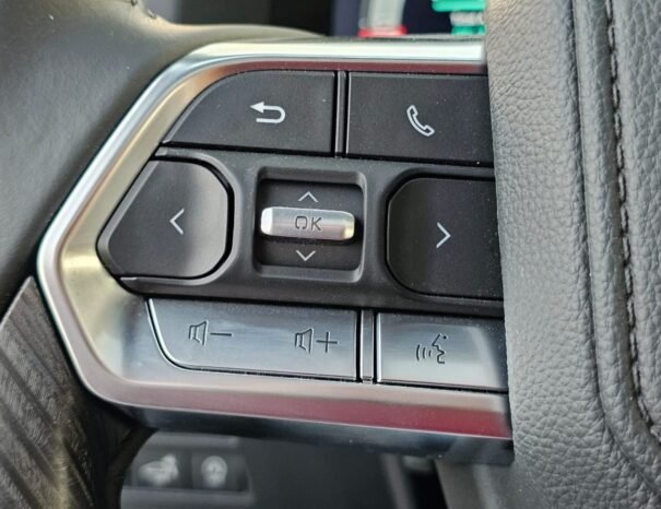 TOYOTA LANDCRUISER Image 6
