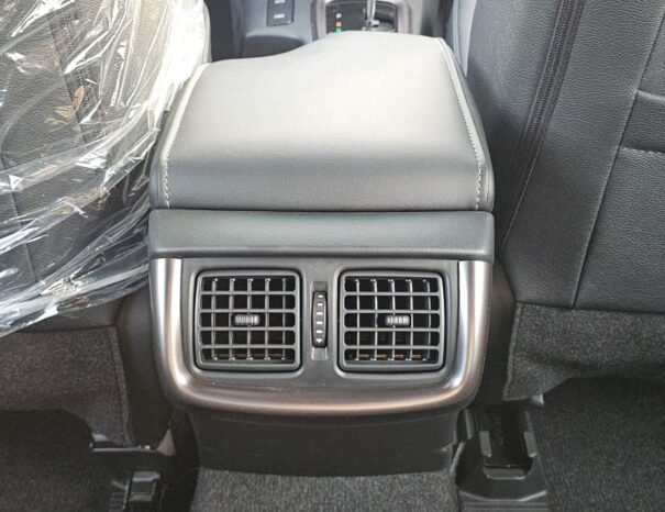 TOYOTA HILUX Image 19