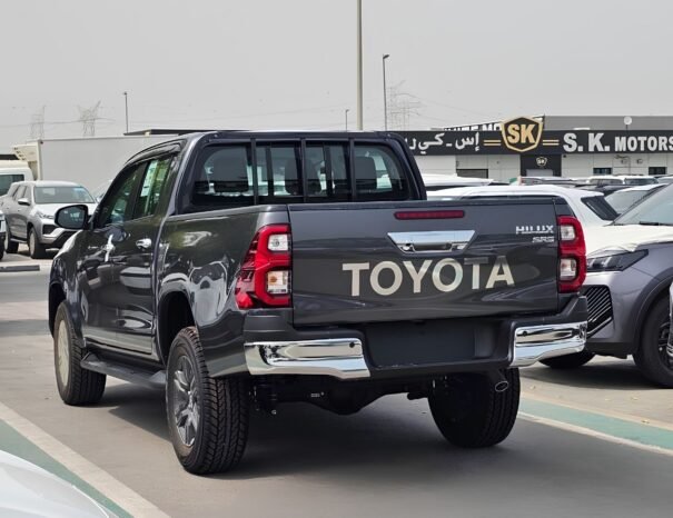 TOYOTA HILUX Image 15