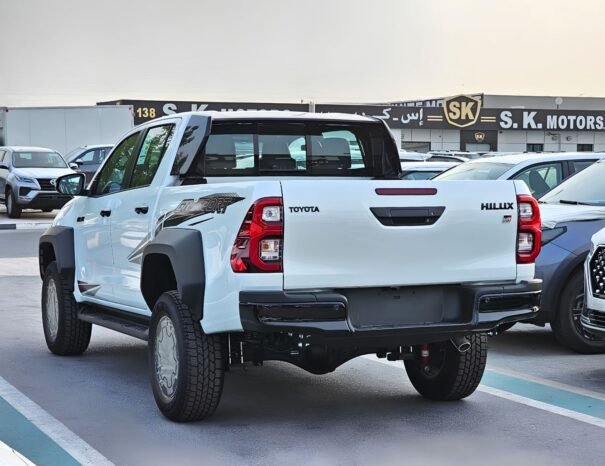 TOYOTA HILUX Image 15