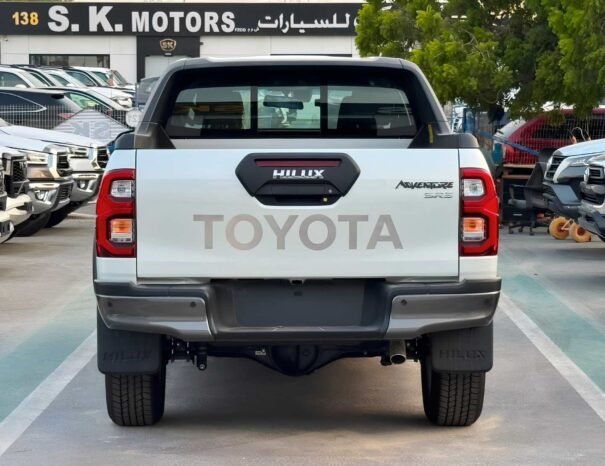 TOYOTA HILUX Image 15