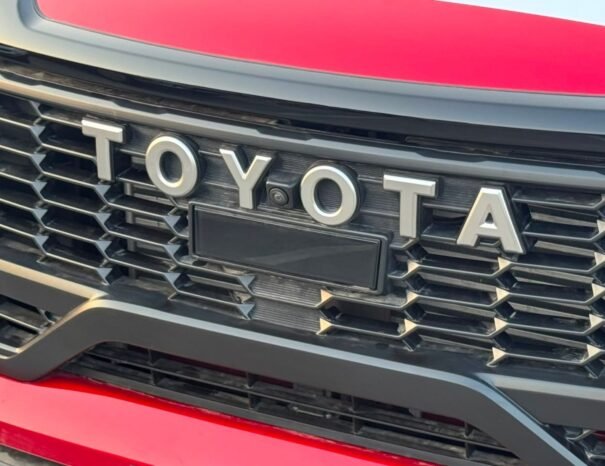 TOYOTA HILUX Image 16