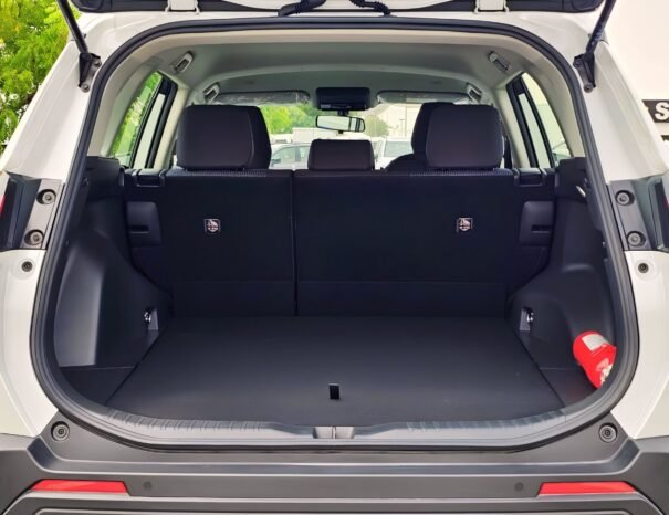 TOYOTA RAV4 Image 12