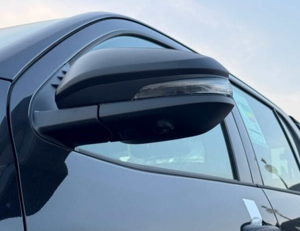 TOYOTA HILUX Image 12