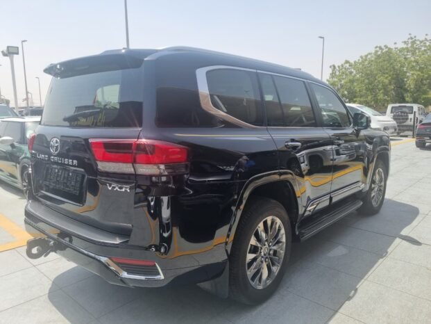 TOYOTA LANDCRUISER Image 10