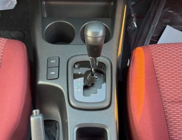 TOYOTA HILUX Image 3