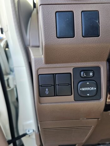 TOYOTA LAND CRUISER PICKUP Image 2