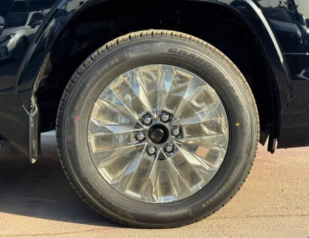 TOYOTA LANDCRUISER Image 17