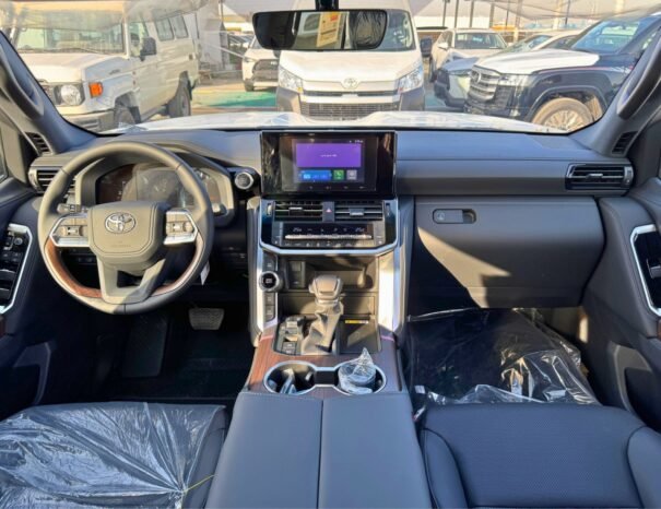 TOYOTA LANDCRUISER Image 11