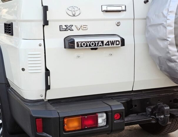 TOYOTA LANDCRUISER HARD-TOP Image 25