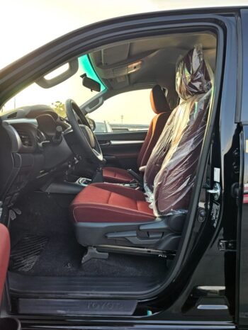 TOYOTA HILUX Image 11
