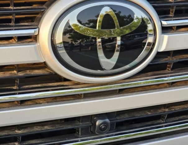 TOYOTA LANDCRUISER Image 23