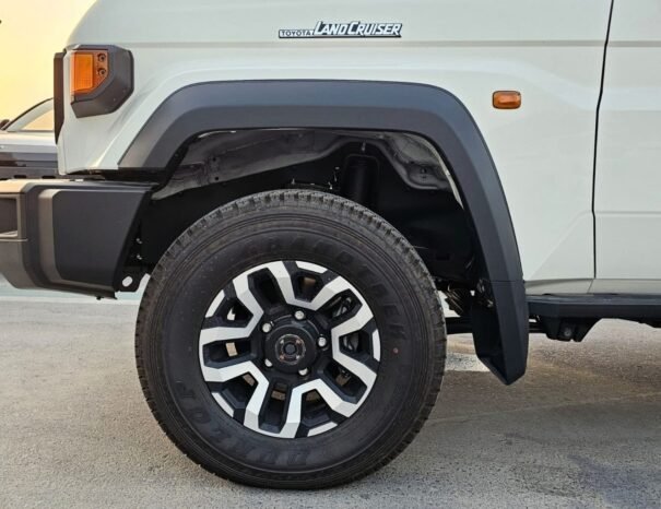 TOYOTA LANDCRUISER HARD-TOP Image 28