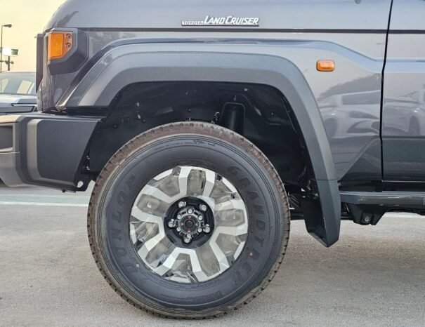 TOYOTA LANDCRUISER HARD-TOP Image 26