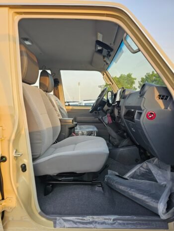 TOYOTA LANDCRUISER HARD-TOP Image 14