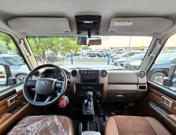 TOYOTA LANDCRUISER HARD-TOP Image 14