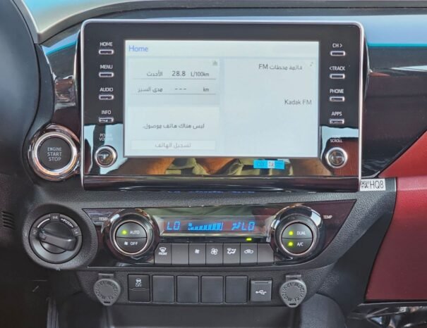 TOYOTA HILUX Image 3