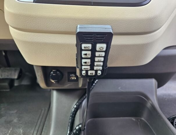 TOYOTA HIACE Image 15