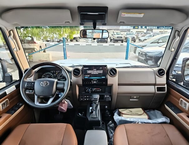 TOYOTA LANDCRUISER HARD-TOP Image 3
