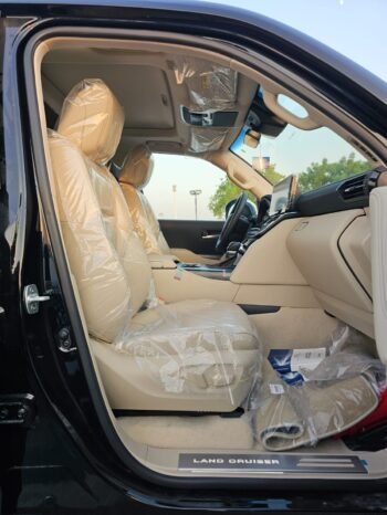 TOYOTA LANDCRUISER Image 16