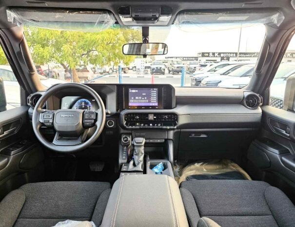 TOYOTA PRADO Image 2