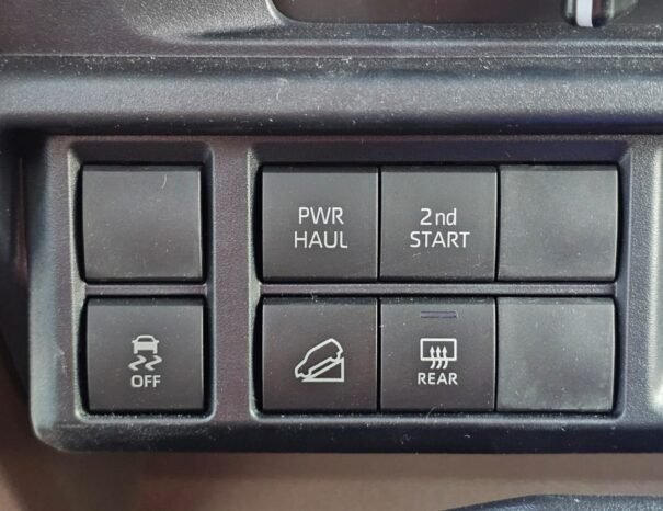 TOYOTA LANDCRUISER HARD-TOP Image 5