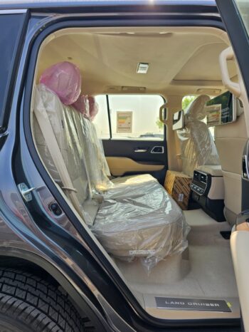 TOYOTA LANDCRUISER Image 2
