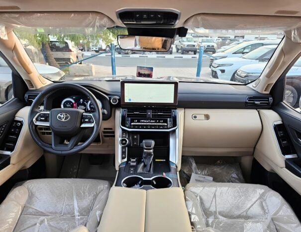 TOYOTA LANDCRUISER Image 3