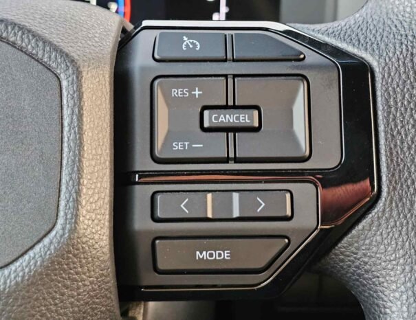 TOYOTA PRADO Image 7
