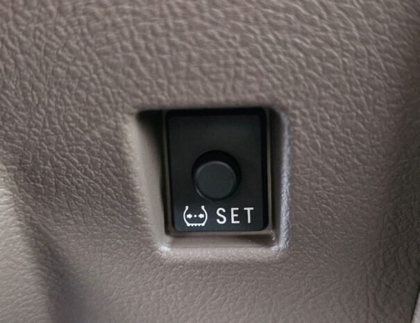 TOYOTA LANDCRUISER HARD-TOP Image 11