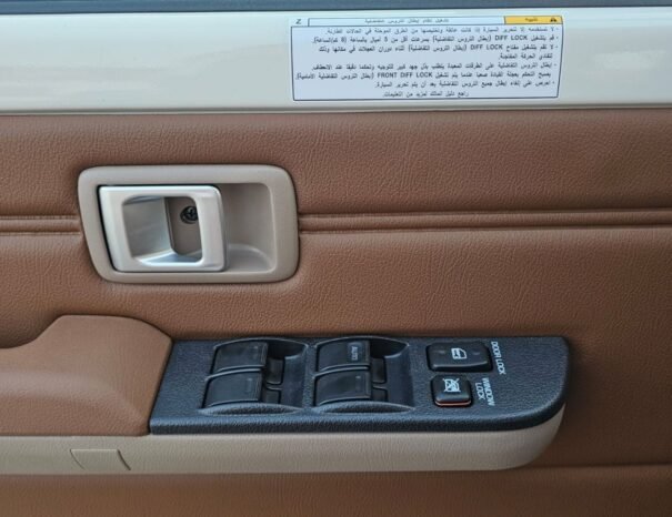 TOYOTA LANDCRUISER HARD-TOP Image 11