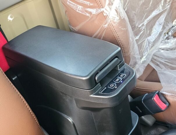 TOYOTA LAND CRUISER PICKUP Image 12
