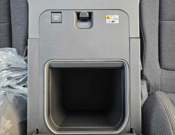 TOYOTA PRADO Image 11