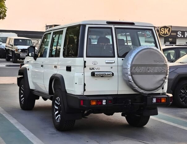 TOYOTA LANDCRUISER HARD-TOP Image 21