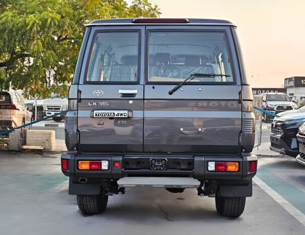 TOYOTA LANDCRUISER HARD-TOP Image 19