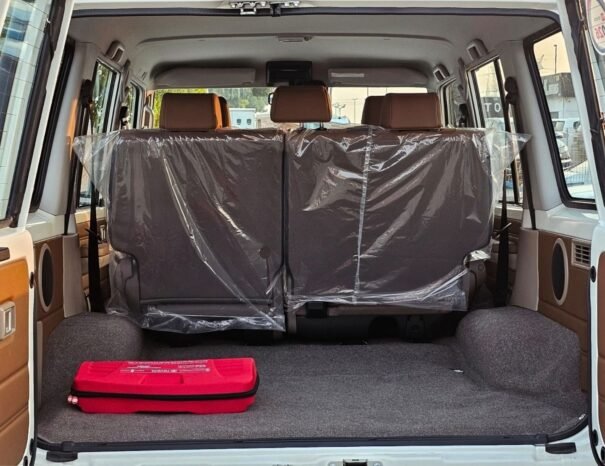TOYOTA LANDCRUISER HARD-TOP Image 24