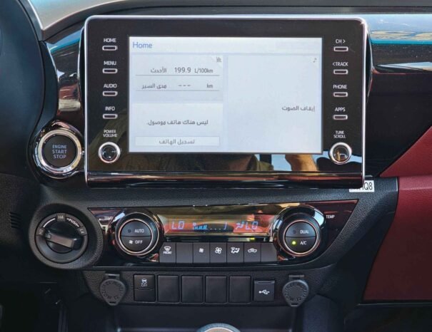 TOYOTA HILUX Image 4