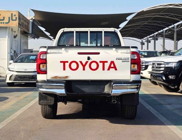 TOYOTA HILUX Image 16