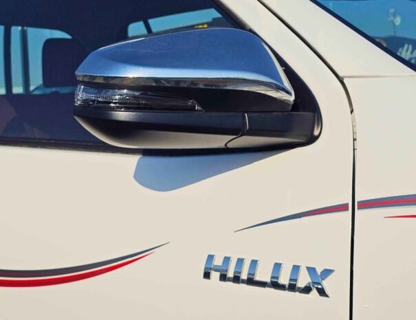 TOYOTA HILUX Image 20