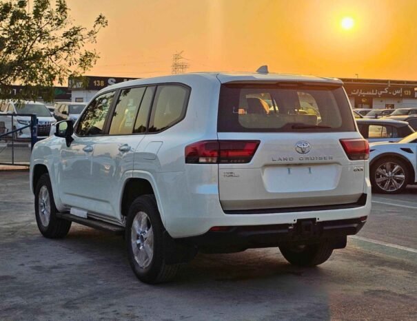 TOYOTA LANDCRUISER Image 19