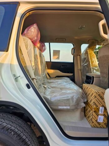 TOYOTA LANDCRUISER Image 12