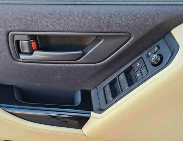 TOYOTA LANDCRUISER Image 9