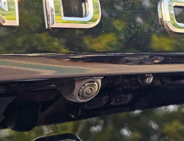 TOYOTA LANDCRUISER Image 25