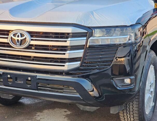 TOYOTA LANDCRUISER Image 24